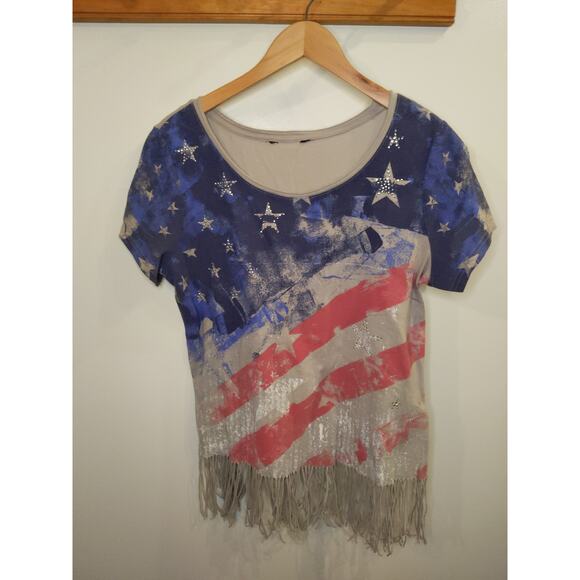 American Flag Fringe T-Shirt Patriotic Stars Stripes July 4 Boho Red White Blue - Picture 1 of 6